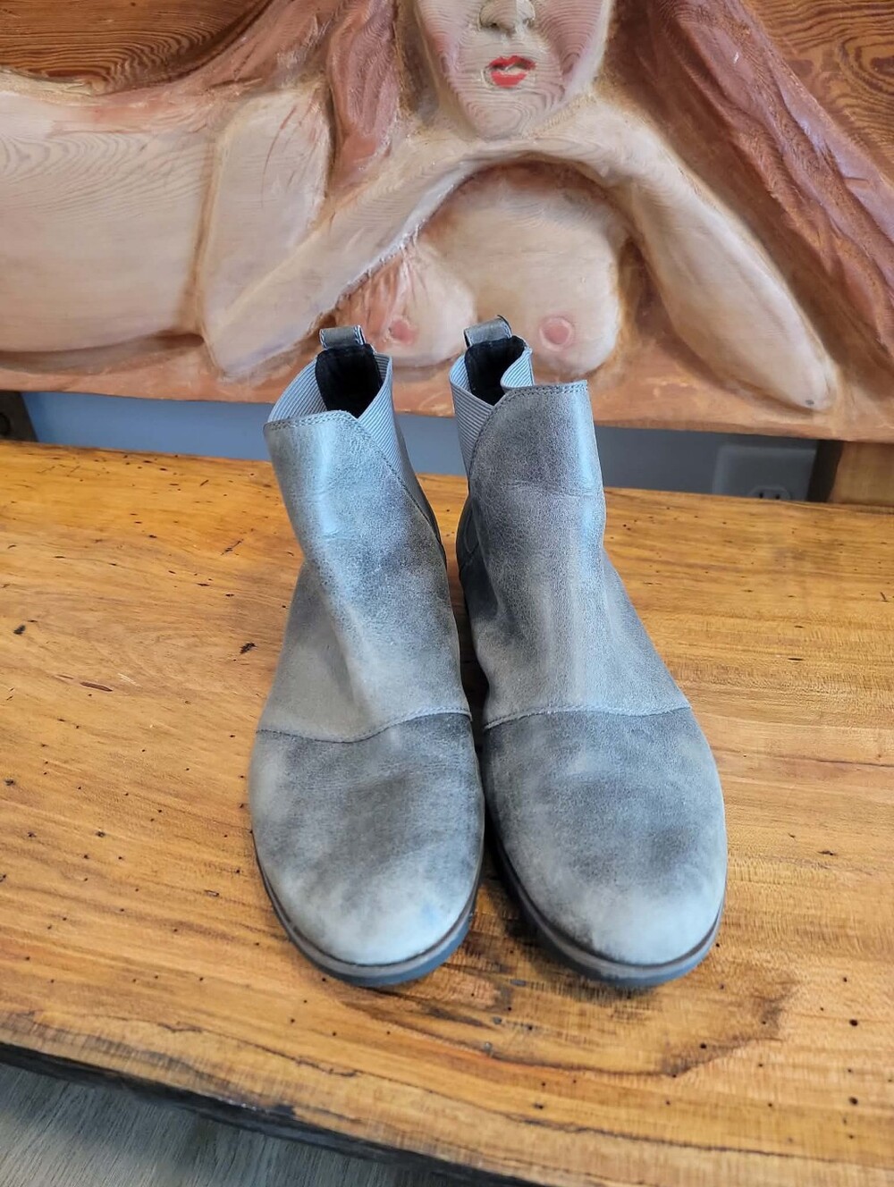 Sorel Harlow Chelsea Boot Sz 10 Waterproof Full Grain Leather Jagged Lug Outsole
